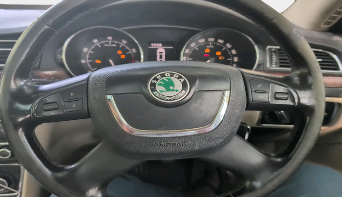 2011 Skoda Superb ELEGANCE 1.8 TSI MT, Petrol, Manual, 57,651 km, interior