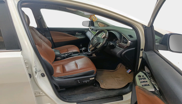 2016 Toyota Innova Crysta 2.8 ZX AT 7 STR, Diesel, Automatic, 1,37,372 km, interior