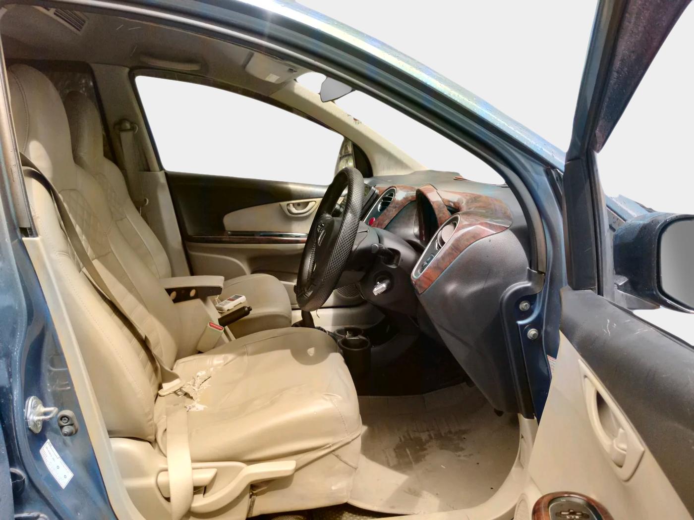 2015 Honda Mobilio 1.5L I-DTEC V (O), Diesel, Manual, 1,64,926 km, interior