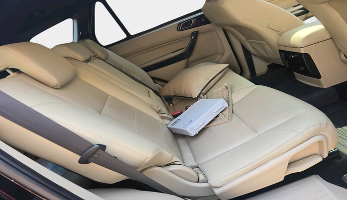 2021 Ford Endeavour TITANIUM PLUS 2.0 4X2 AT SUNROOF, Diesel, Automatic, 88,649 km, interior