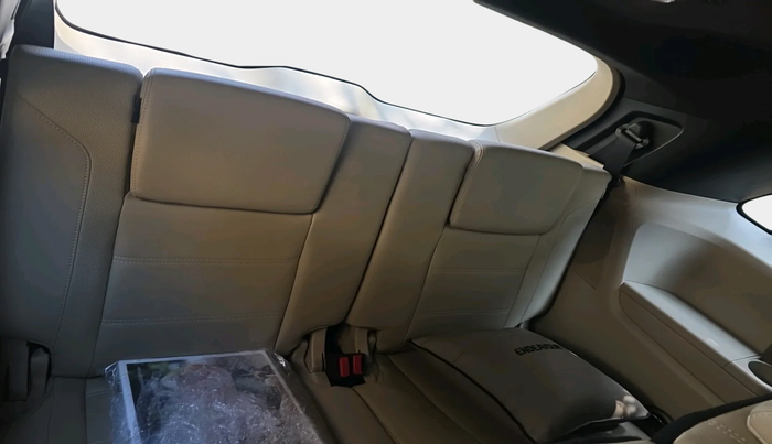 2021 Ford Endeavour TITANIUM PLUS 2.0 4X2 AT SUNROOF, Diesel, Automatic, 88,649 km, interior