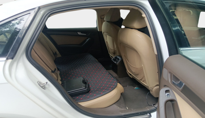 2013 Audi A4 2.0 TDI, Diesel, Automatic, 1,06,539 km, interior