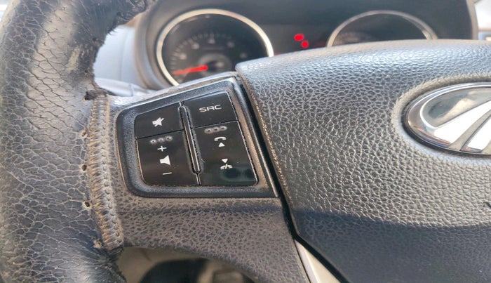 2017 Mahindra TUV300 T8, Diesel, Manual, 1,23,222 km, interior