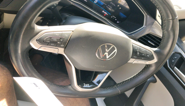 2022 Volkswagen TAIGUN TOPLINE 1.0 TSI MT, Petrol, Manual, 49,680 km, interior