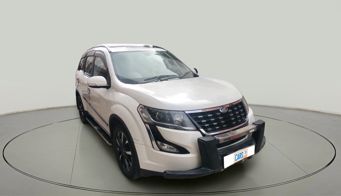 2019 Mahindra XUV500 W11, Diesel, Manual, 1,12,500 km, exterior