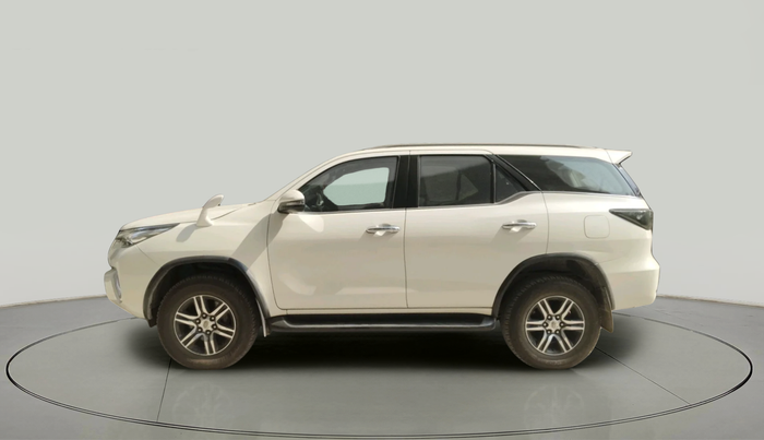 2018 Toyota Fortuner 2.8 4X2 AT, Diesel, Automatic, 62,070 km, exterior