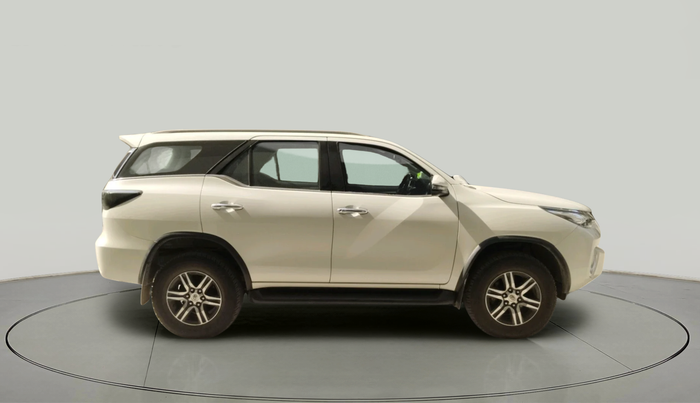 2018 Toyota Fortuner 2.8 4X2 AT, Diesel, Automatic, 62,070 km, exterior