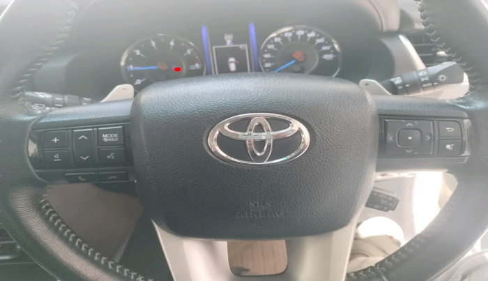 2018 Toyota Fortuner 2.8 4X2 AT, Diesel, Automatic, 62,070 km, interior
