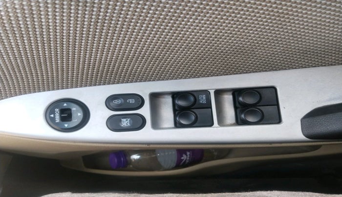 2011 Hyundai Verna FLUIDIC 1.4 CRDI, Diesel, Manual, 1,73,752 km, interior