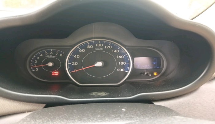 2011 Hyundai i10 MAGNA 1.1, Petrol, Manual, 81,420 km, interior