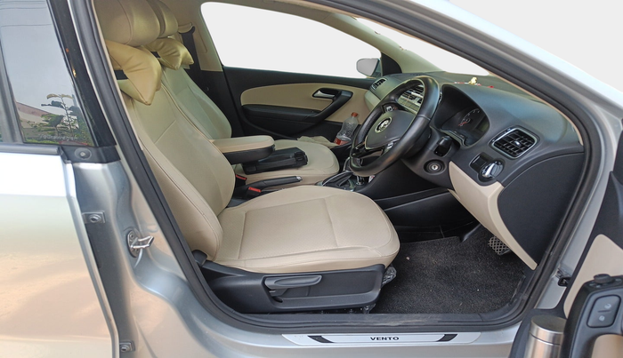 2022 Volkswagen Vento HIGHLINE PLUS 1.0L TSI AT, Petrol, Automatic, 88,106 km, interior