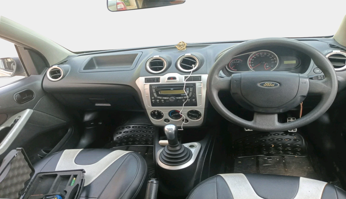 2011 Ford Figo ZXI 1.2 PETROL, Petrol, Manual, 1,13,673 km, interior