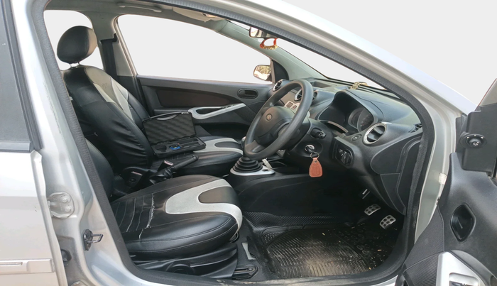 2011 Ford Figo ZXI 1.2 PETROL, Petrol, Manual, 1,13,673 km, interior