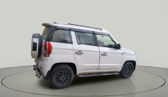 2015 Mahindra TUV300 T8, Diesel, Manual, 1,66,178 km, exterior