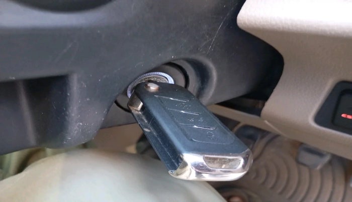 2015 Mahindra TUV300 T8, Diesel, Manual, 1,66,178 km, interior