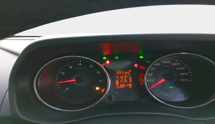 2015 Mahindra TUV300 T8, Diesel, Manual, 1,66,178 km, interior