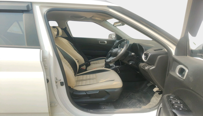 2022 Hyundai VENUE S+ 1.2, Petrol, Manual, 29,010 km, interior