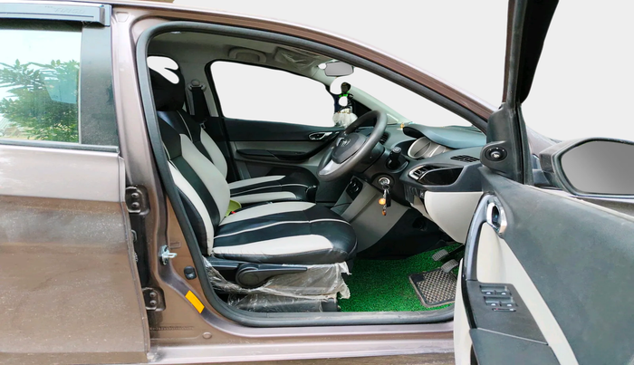 2017 Tata Tiago XZ DIESEL, Diesel, Manual, 65,304 km, interior