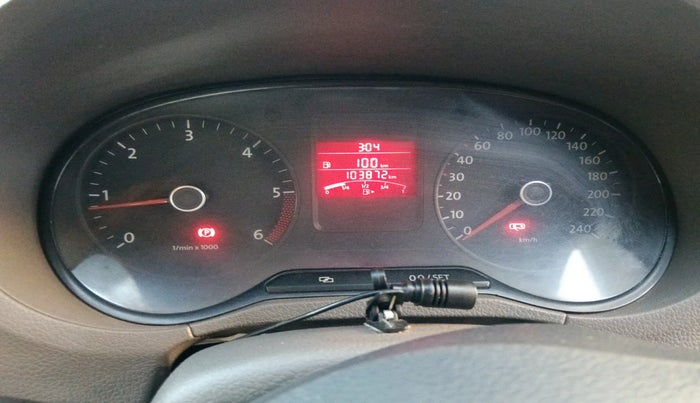 2013 Volkswagen Vento COMFORTLINE DIESEL 1.6, Diesel, Manual, 1,03,872 km, interior