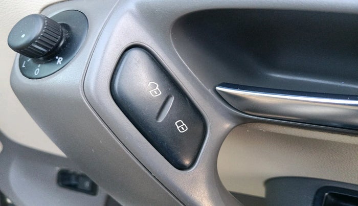 2013 Volkswagen Vento COMFORTLINE DIESEL 1.6, Diesel, Manual, 1,03,872 km, interior