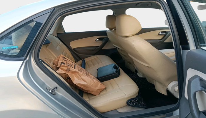 2013 Volkswagen Vento COMFORTLINE DIESEL 1.6, Diesel, Manual, 1,03,872 km, interior