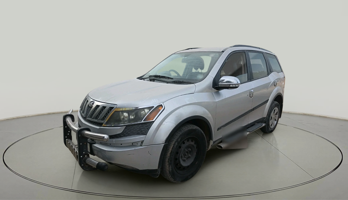 2014 Mahindra XUV500 W6, Diesel, Manual, 2,34,457 km, exterior