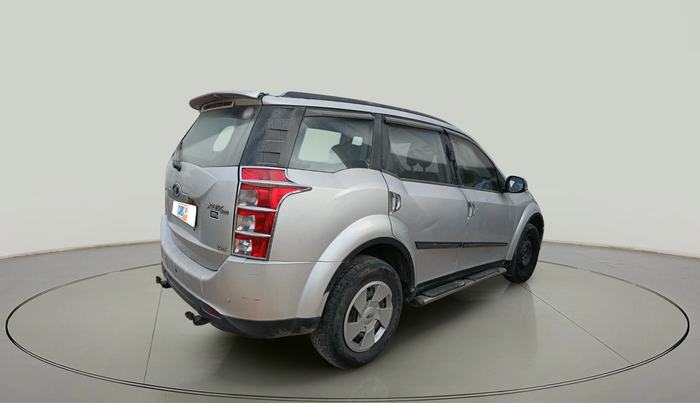 2014 Mahindra XUV500 W6, Diesel, Manual, 2,34,457 km, exterior