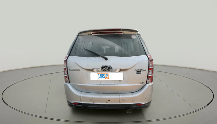 2014 Mahindra XUV500 W6, Diesel, Manual, 2,34,457 km, exterior