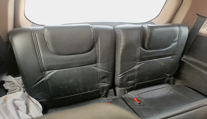 2014 Mahindra XUV500 W6, Diesel, Manual, 2,34,457 km, interior