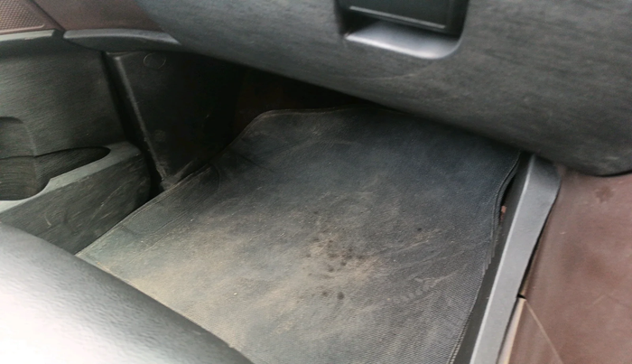 2014 Mahindra XUV500 W6, Diesel, Manual, 2,34,457 km, interior