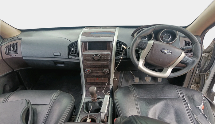 2014 Mahindra XUV500 W6, Diesel, Manual, 2,34,457 km, interior