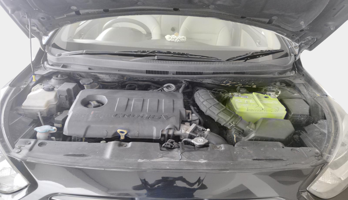 2011 Hyundai Verna FLUIDIC 1.6 CRDI SX, Diesel, Manual, 2,04,221 km, exterior