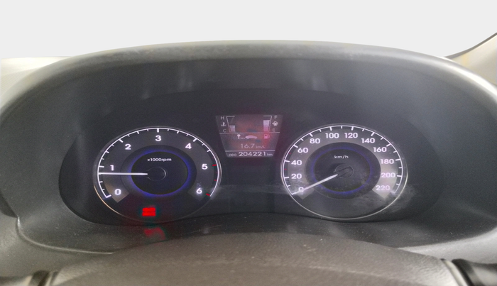 2011 Hyundai Verna FLUIDIC 1.6 CRDI SX, Diesel, Manual, 2,04,221 km, interior