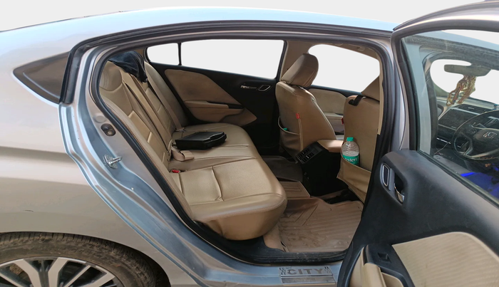 2019 Honda City 1.5L I-VTEC VX, Petrol, Manual, 1,37,724 km, interior