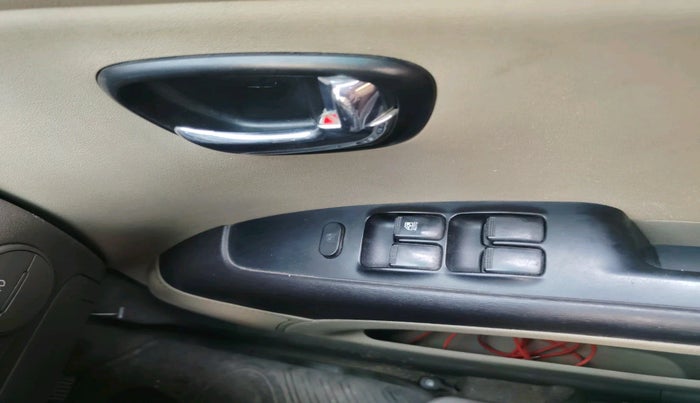 2014 Hyundai i10 SPORTZ 1.1, Petrol, Manual, 90,705 km, interior