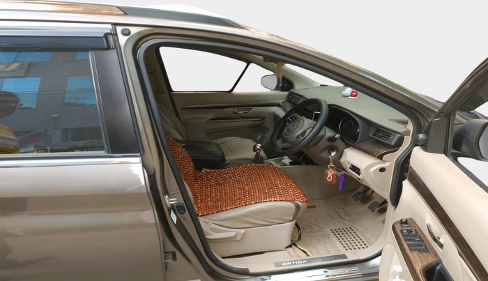 2020 Maruti Ertiga VXI SHVS, Petrol, Manual, 88,322 km, interior