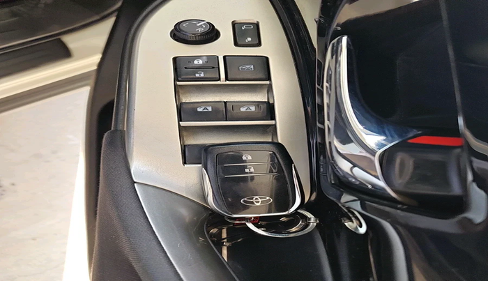 2021 Toyota Innova Crysta 2.4 ZX 7 STR, Diesel, Manual, 1,21,489 km, interior