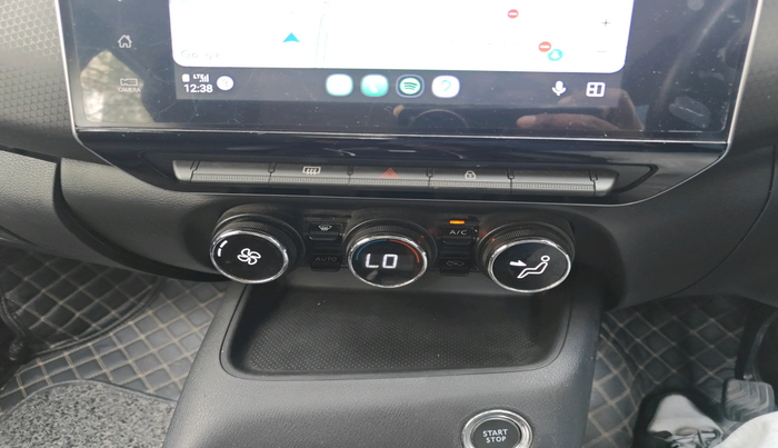 2021 Nissan MAGNITE XV PREMIUM TURBO CVT, Petrol, Automatic, 47,323 km, interior