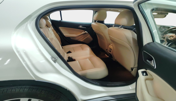 2015 Mercedes Benz GLA Class 200 CDI SPORT, Diesel, Automatic, 87,932 km, interior