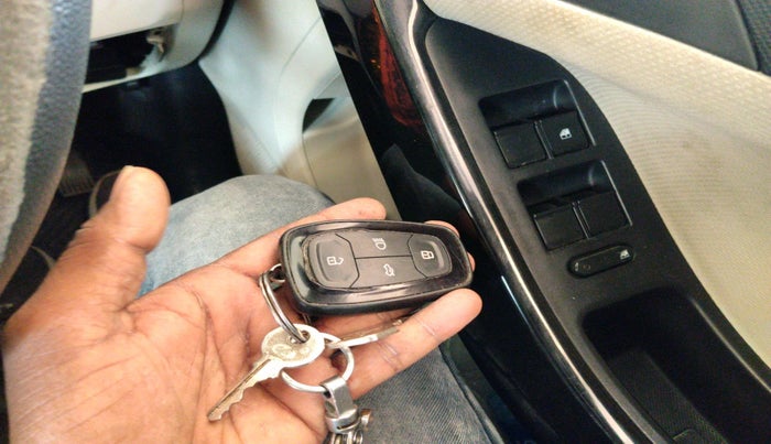 2020 Tata NEXON XZ PLUS DIESEL, Diesel, Manual, 76,817 km, interior