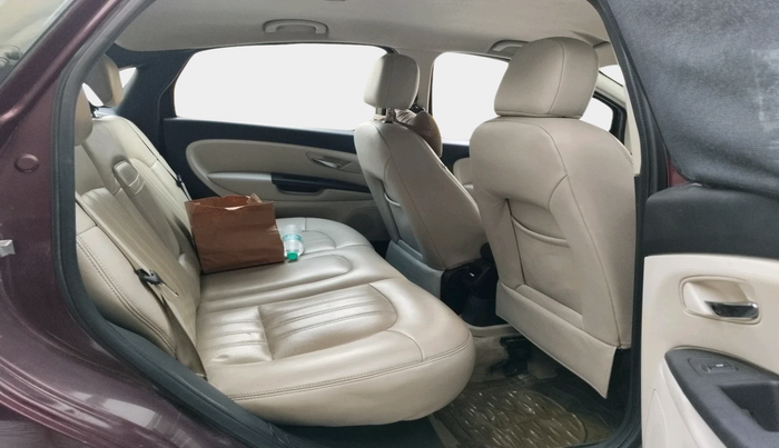 2013 Fiat Linea EMOTION 1.3, Diesel, Manual, 1,57,076 km, interior