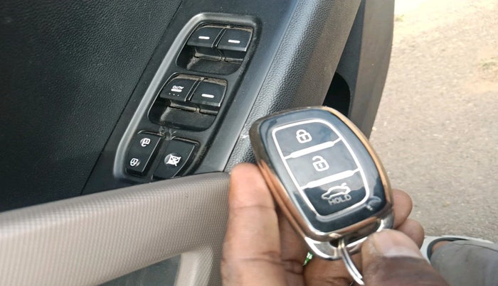 2016 Hyundai Creta SX PLUS AT 1.6 PETROL, Petrol, Automatic, 97,331 km, interior