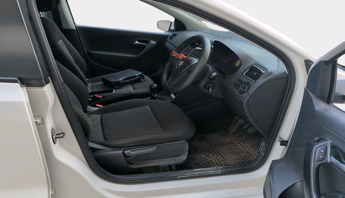 2018 Volkswagen Polo COMFORTLINE 1.0L MPI, Petrol, Manual, 64,033 km, interior