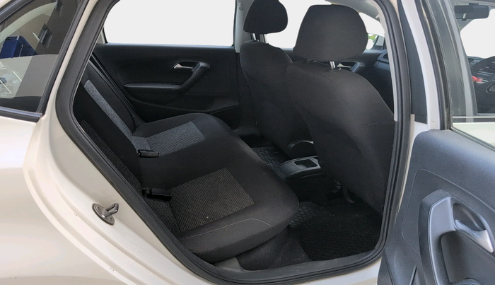 2018 Volkswagen Polo COMFORTLINE 1.0L MPI, Petrol, Manual, 64,033 km, interior