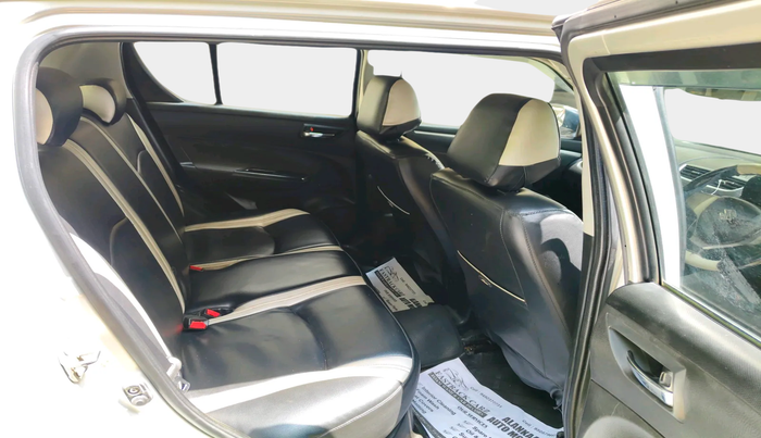 2016 Maruti Swift VXI, Petrol, Manual, 98,211 km, interior