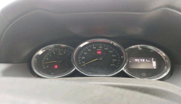 2017 Renault Duster 85 PS RXS MT DIESEL, Diesel, Manual, 1,09,350 km, interior