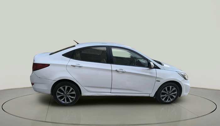 2014 Hyundai Verna FLUIDIC 1.6 CRDI SX, Diesel, Manual, 80,000 km, exterior