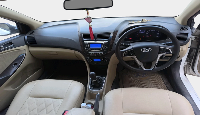 2014 Hyundai Verna FLUIDIC 1.6 CRDI SX, Diesel, Manual, 80,000 km, interior