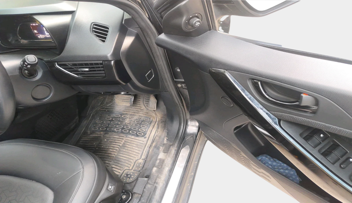 2022 Tata NEXON XZA PLUS (PREMIUM) PETROL DARK EDITION, Petrol, Automatic, 48,166 km, interior