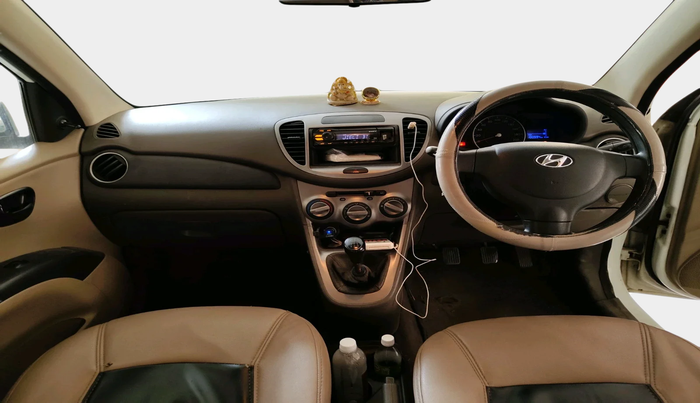 2012 Hyundai i10 ERA 1.1, Petrol, Manual, 1,00,994 km, interior